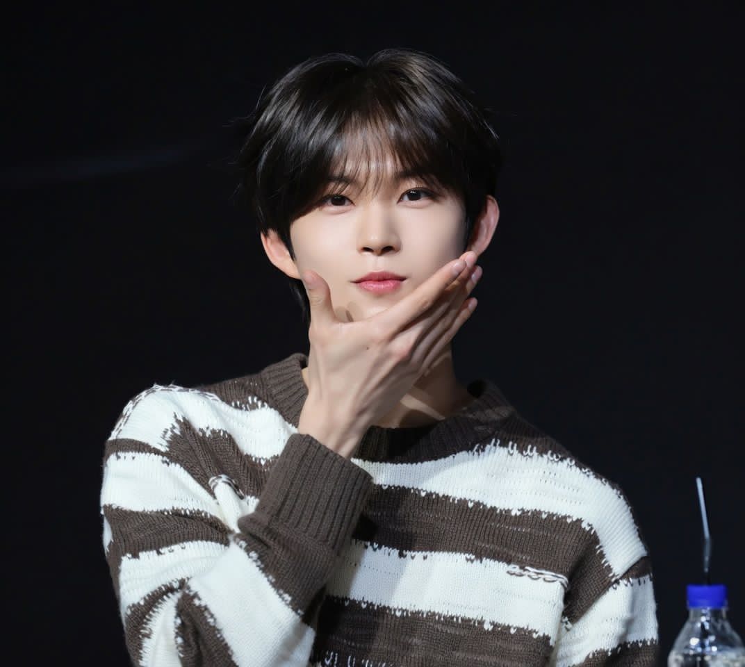 𝓡𝓾𝓫𝔂 ✿❛◡❛ ald1is8! tweet media