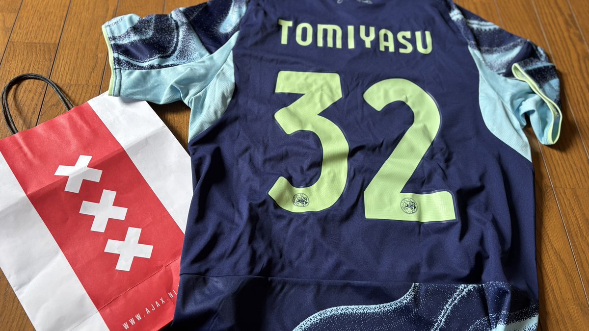 海老反り海老蔵 tweet media