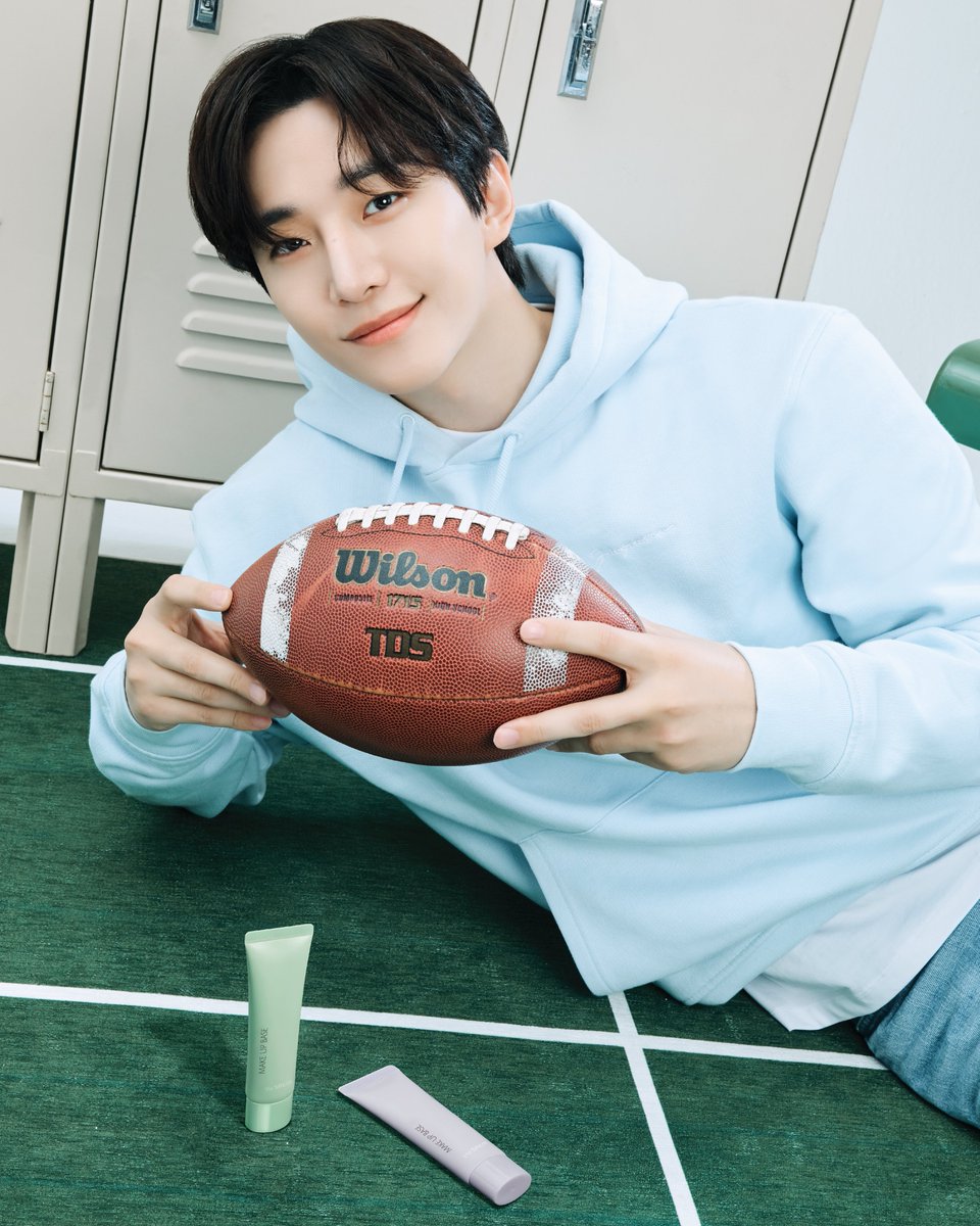 내일은 근로자의 날!! 🎉
더샘지기도 내일 하루는 쉬어갑니다 !

잠깐 숨 고르고, 여유 챙기는 하루
준호 선배와 함께
산뜻한 하루 보내기 ✨

#더샘 #THESAEM #이준호 #LEEJUNHO