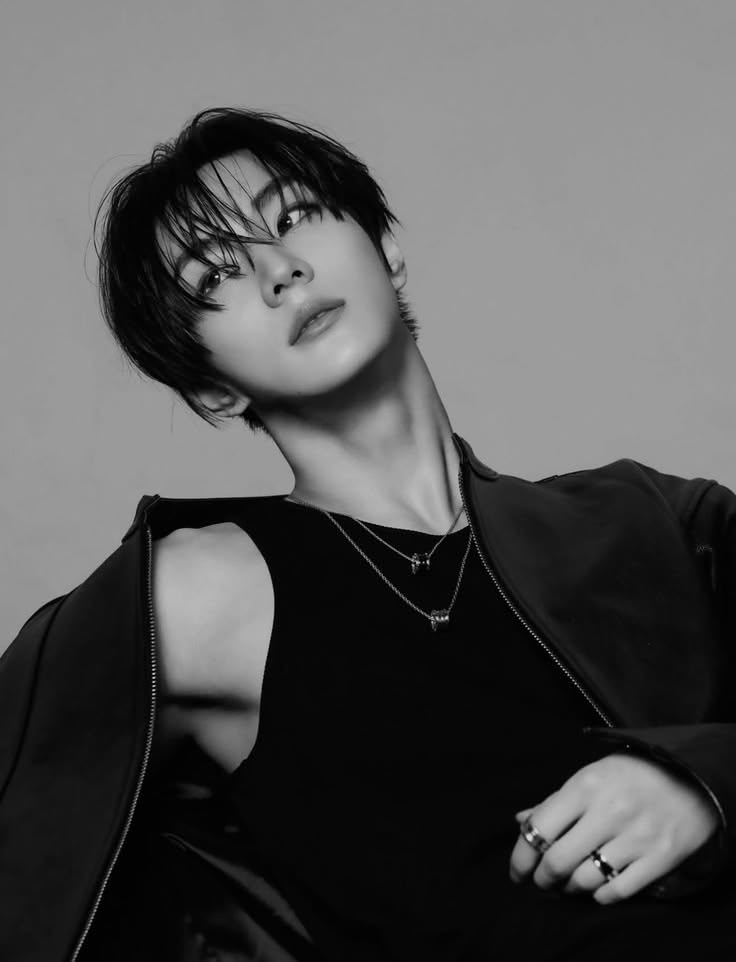 𝒔𝒉𝒊𝒖𝒖! •♬•♫•.|| ᴇɴʜᴀ ɪs 7! tweet media