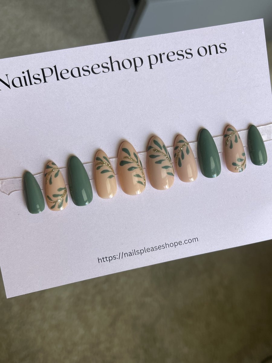 NailsPlease tweet picture