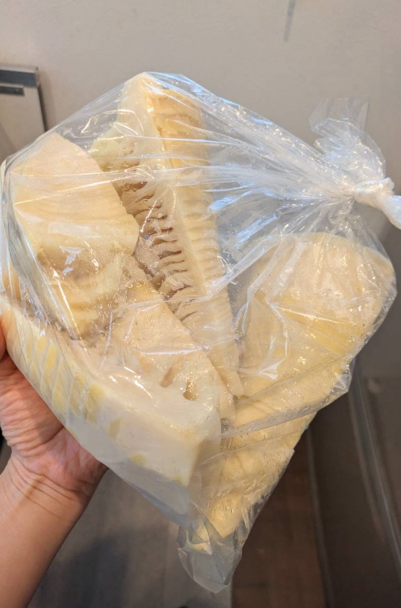 クソニワイン tweet media