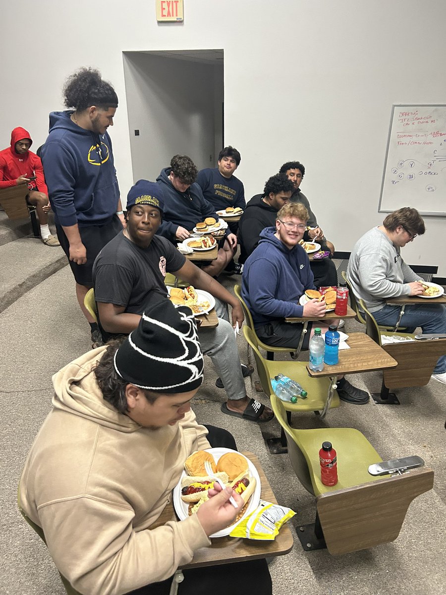 Graceland Football tweet media