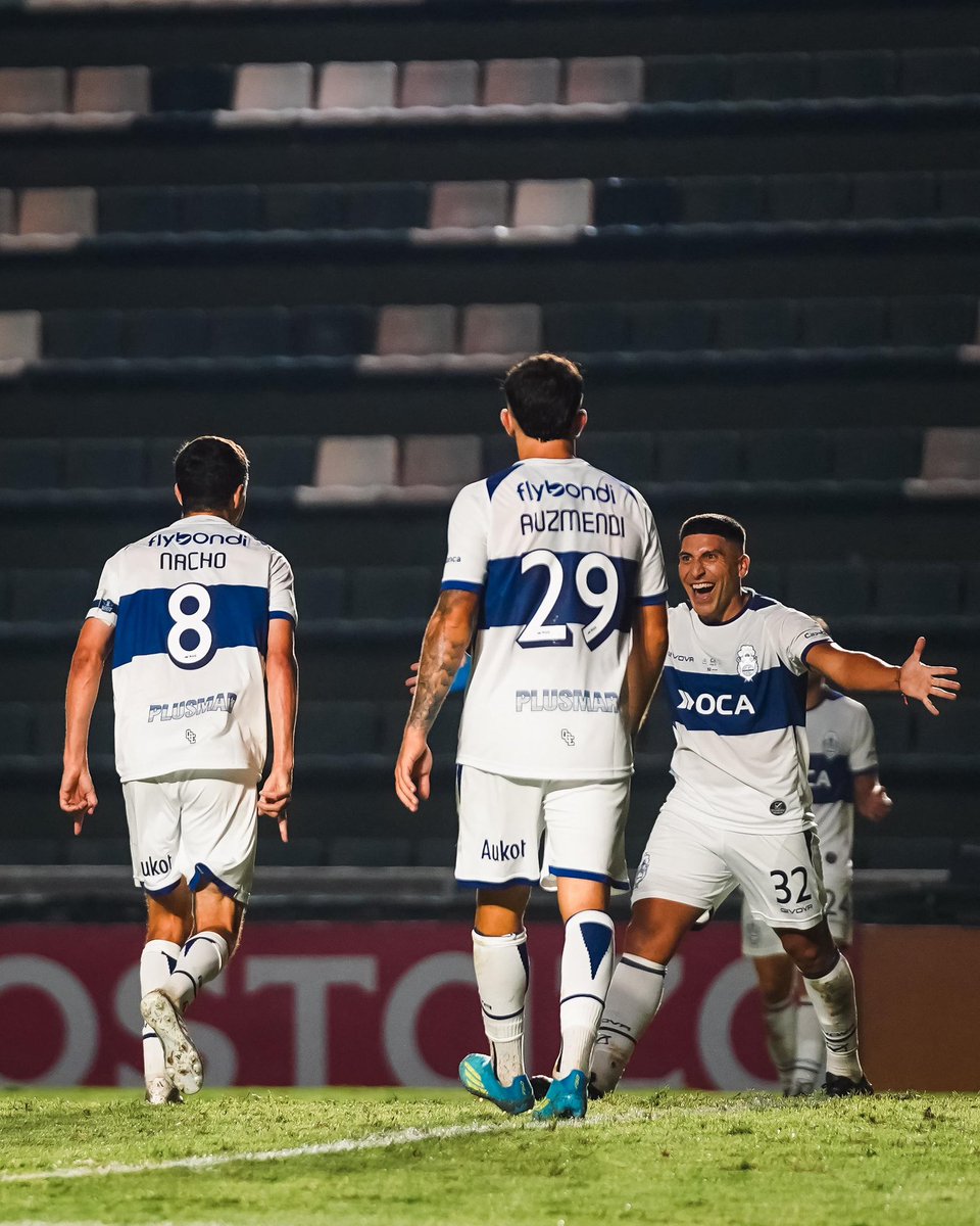 #GELP Con goles de Torres, Steimbach, Zalazar y Nacho Fernández, #Gimnasia se impuso en el Sur ante Camioneros y cortó con la mala racha. Un desahogo necesario para encarar el tramo final del Apertura...

infocielo.com/deportes/gimna…