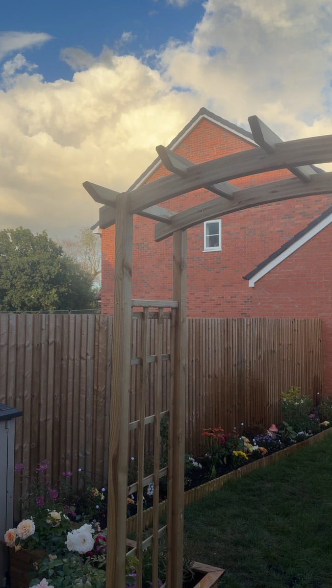 𝓐𝓷𝓷𝓪𝓫𝓮𝓵𝓵𝓪 tweet media