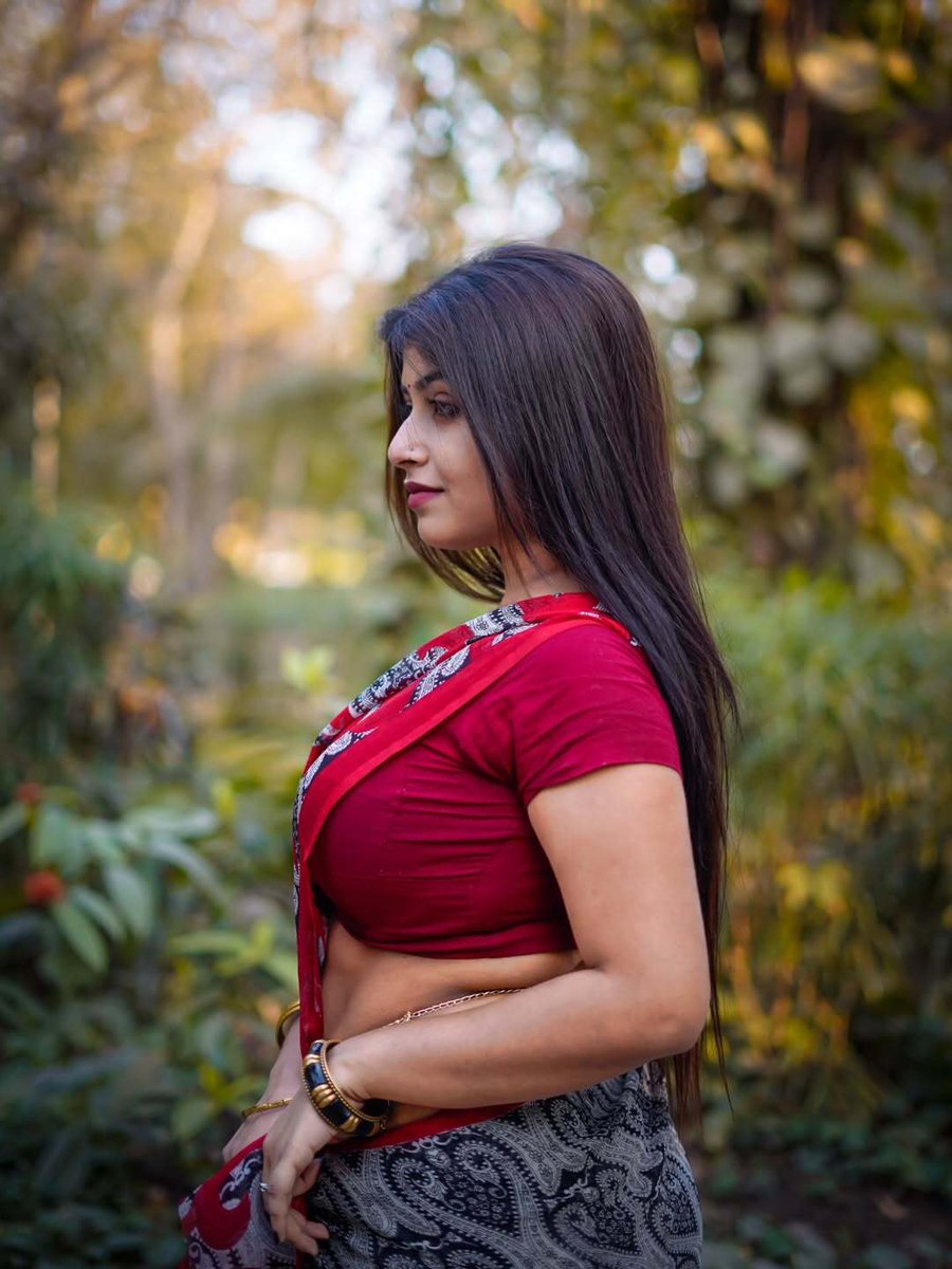 Morning vibe : she is 40 also mom of 2 kid still masterpiece structrue...