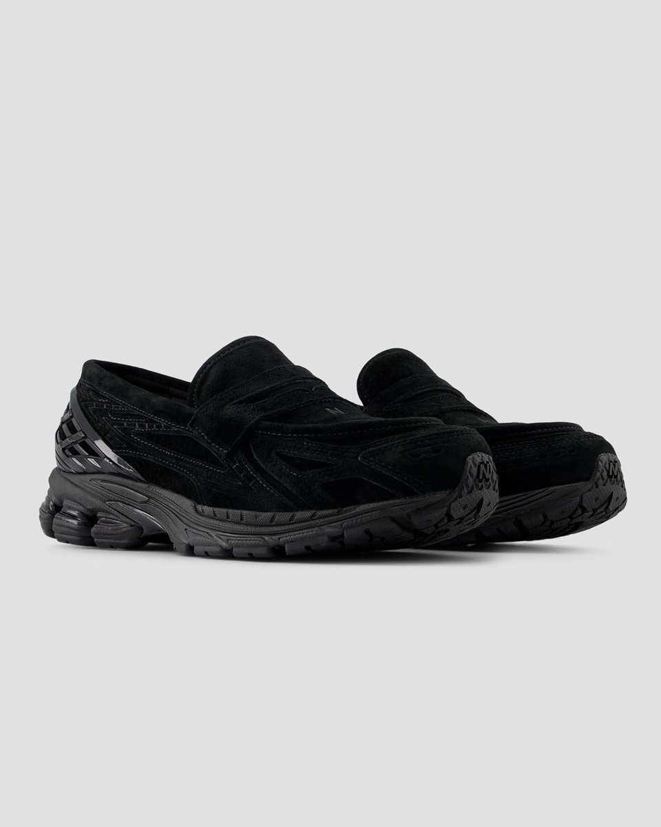 ham50865160's tweet image. オールブラックの1906Lも発売されるとのこと