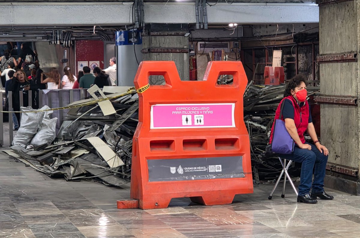 El Financiero tweet media