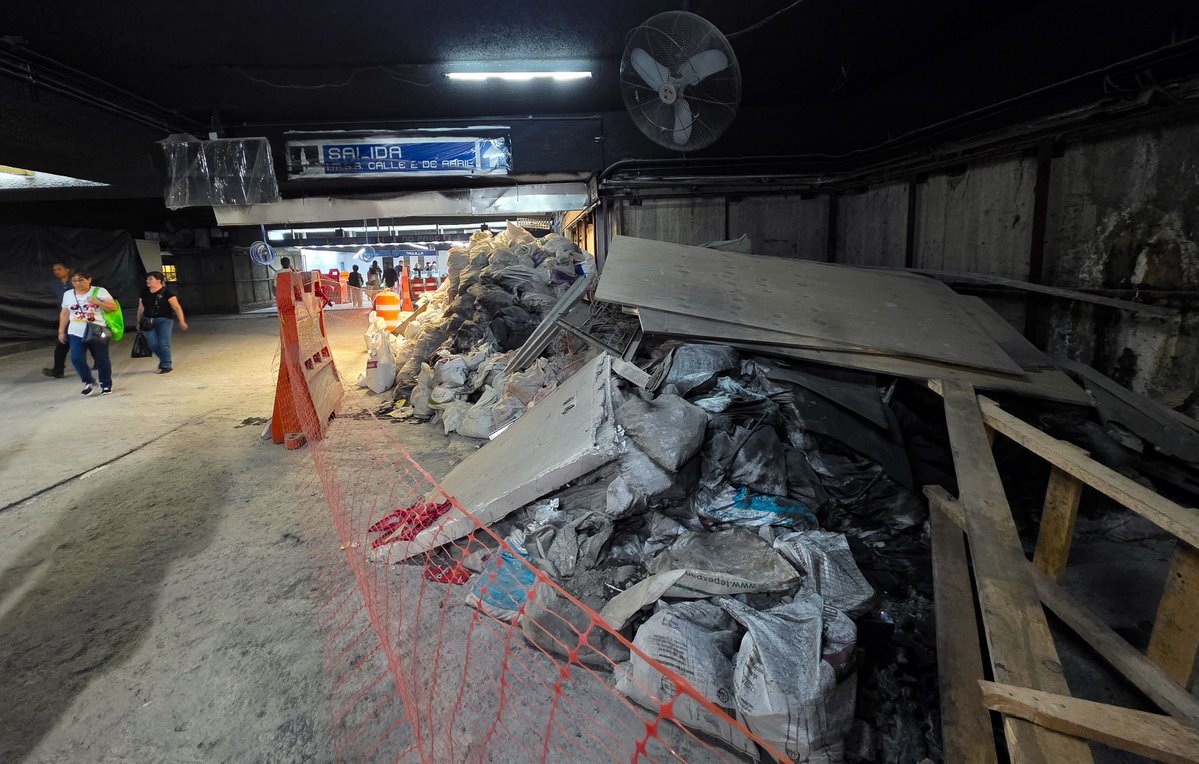 El Financiero tweet media