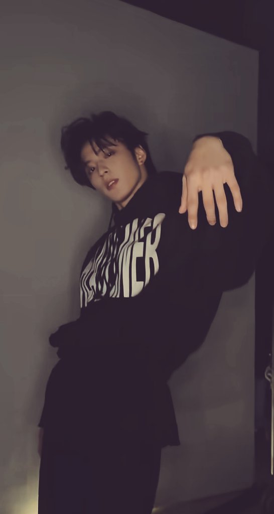 铆钉犬 tweet media