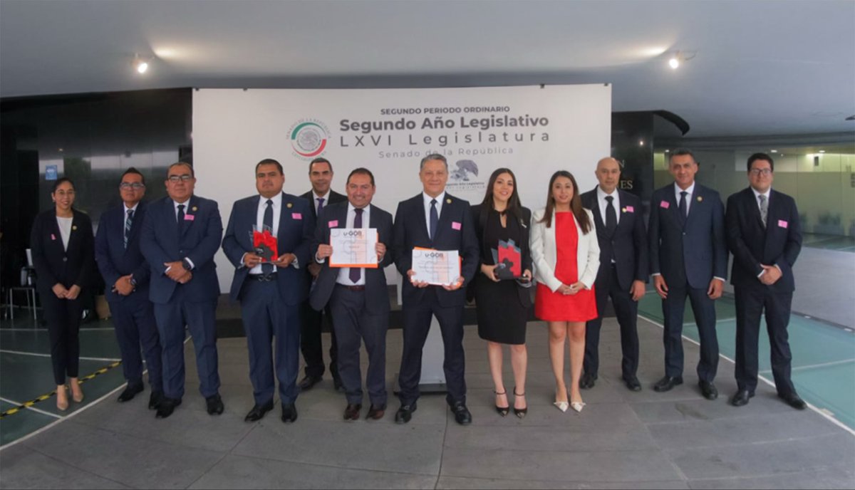 LibiaDennise's tweet photo. Qué orgullo ver hasta dónde puede llegar el talento de nuestra gente, ¡hoy somos referente nacional en Inteligencia Artificial aplicada! 

El Senado de la República entregó a la Secretaría de Finanzas y al SATEG, el Premio u-GOB a la Innovación Pública en su décima edición, en la categoría Inteligencia Artificial Aplicada, por el desarrollo de la plataforma BIANCA, que utiliza la más alta tecnología para modernizar y eficientar las labores de fiscalización. 

Este premio reconoce la innovación y profesionalismo del talento que forma parte del #GobiernoDeLaGente, para desarrollar tecnologías que optimizan los procesos y servicios que impactan en la vida diaria de las personas. 

👏🏼👏🏼 ¡Felicidades al equipo de la Secretaría de @finanzasgente y @sategente que hacen posible un gobierno de alto valor para nuestra gente!