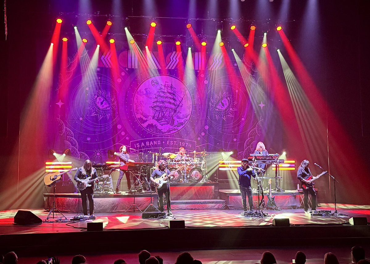 KansasBand's tweet photo. Cleveland, MS - thank you and goodnight from KANSAS!

Valdosta, GA - we can’t wait to see you Saturday Night. https://t.co/9DjQ8SHCuQ