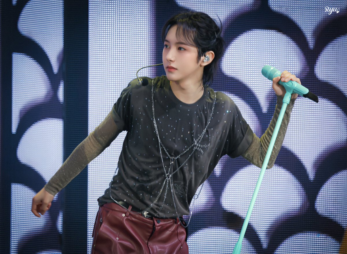 𝕽𝖞𝖚 ✶꙳ tweet media