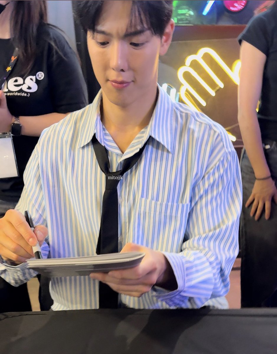 or¡ ☽̶☾ tweet media