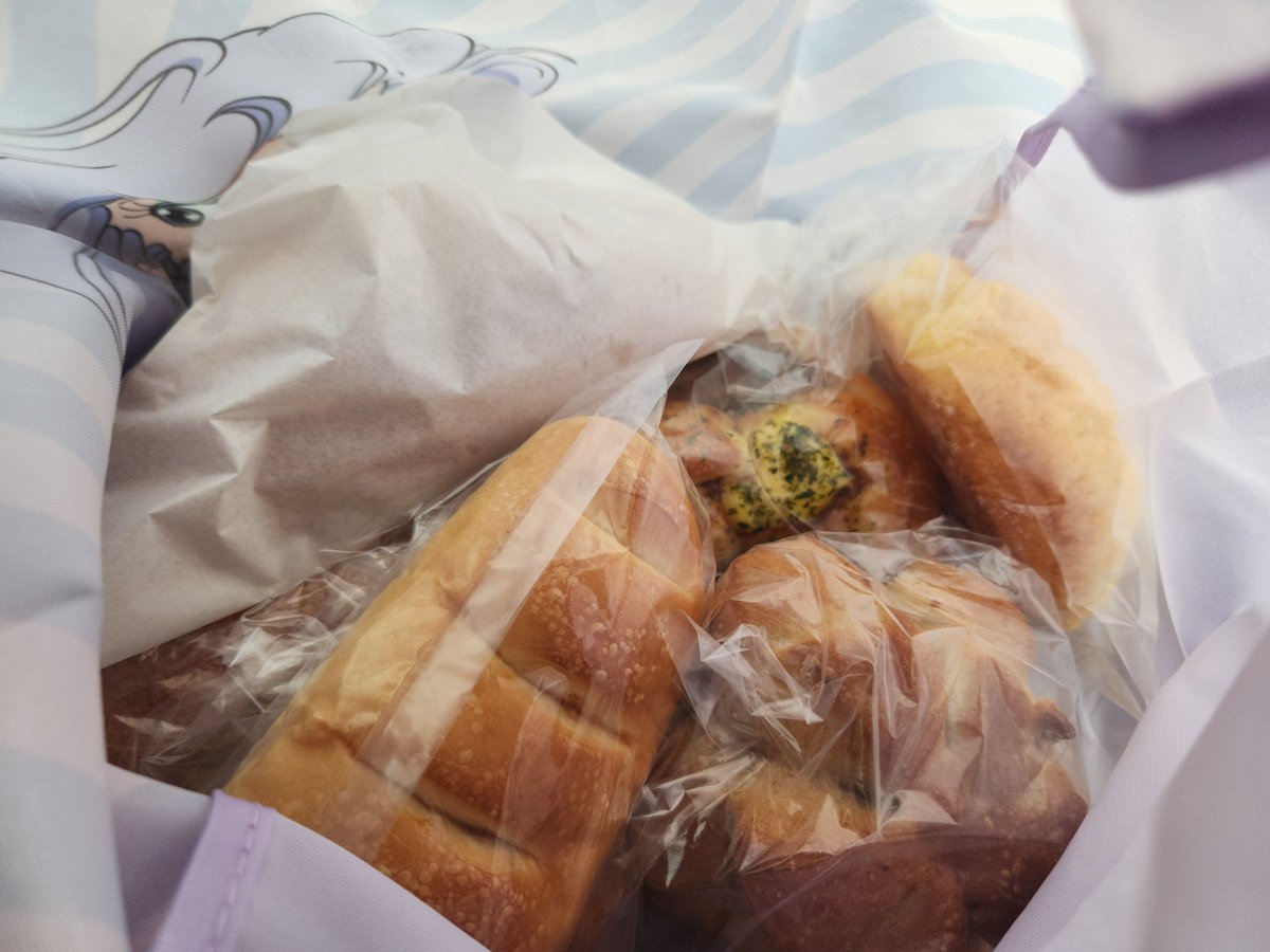 Tuki041229's tweet image. フォロワーさんのおすすめのパン屋さん行ってきた
塩パンめっちゃ美味しい🥖
 #天心園
 #panne 原田店