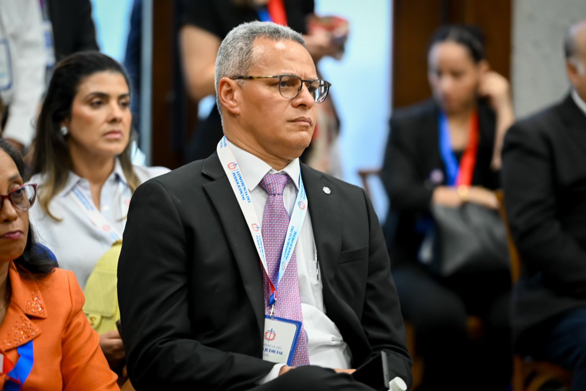 Participa Farah Maritza Saucedo Pérez, vicepresidenta del Tribunal Supremo Popular Cuba , en un importante evento internacional en República Dominicana.
Detalles aquí, en nuestro sitio web:
 tsp.gob.cu/farah-maritza-…