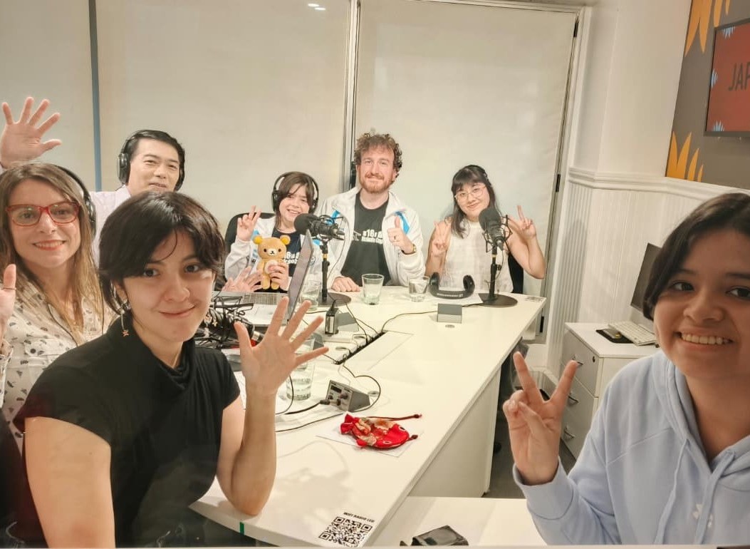 JAPON HOY RADIO / STREAMING 2026– 19° temporada

Imágenes del programa JH radio del 8/04 con las participaciones de Tauriel Barreira y Santiago Brignole (Hakuho Cup Japan 2026), Elvio Suarez (ediciones Urano) junto al equipo de Japón Hoy.

instagram.com/p/DW7PkxYgV6u/…