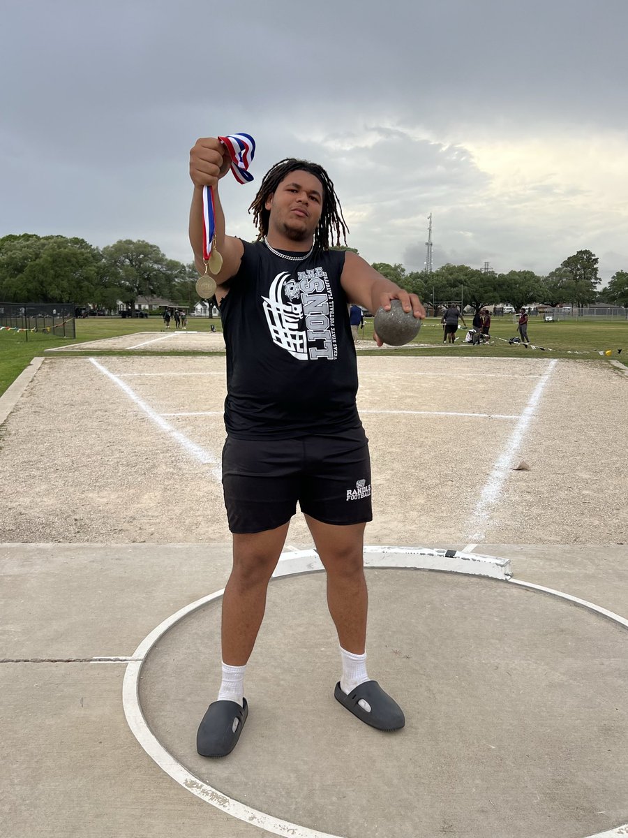 Coach Pick / OL tweet media