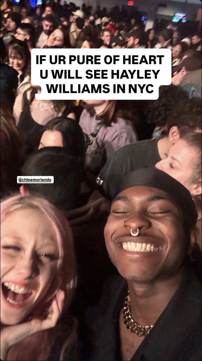 chloe updates 🦪 tweet media