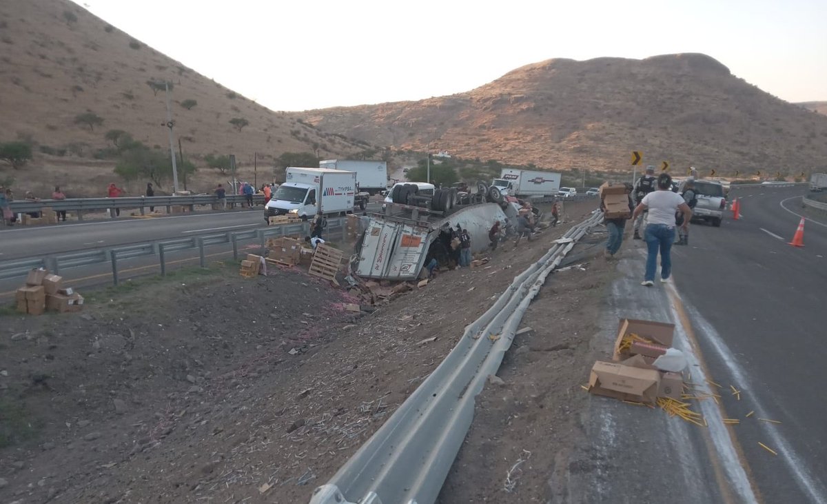 Tramo Carretero: Querétaro - San Luis Potosí (57) tweet media