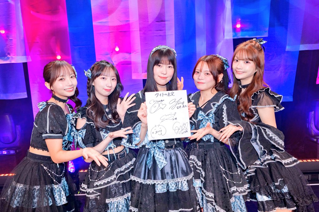 【公式】BUZZ FRIDAY (ばずふら) tweet media