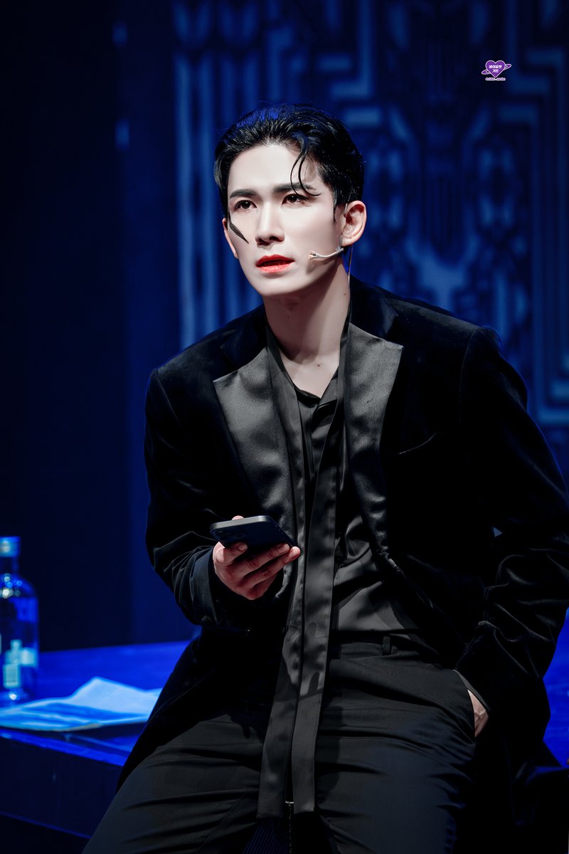 바이올렛 가든💜 tweet media