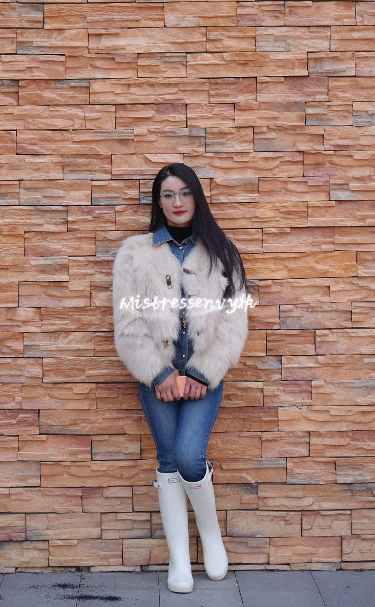MistressEnvy tweet media