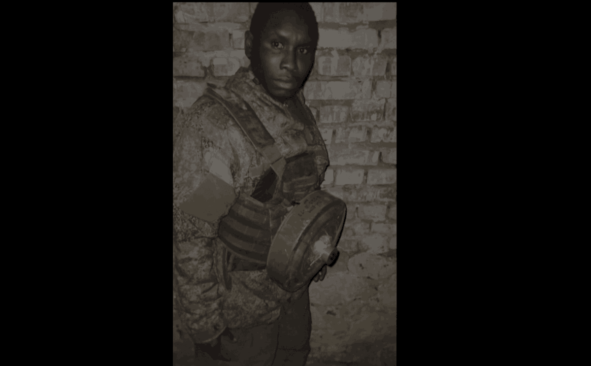 ErickMaksimets's tweet photo. @Heal_within96 Russians: “BLACK PEOPLE, JOIN US! TOGETHER WE WILL FIGHT WORLD IMPERIALISM!”
Also Russians: "I'll call it black bomber" https://t.co/JT0kTAehac