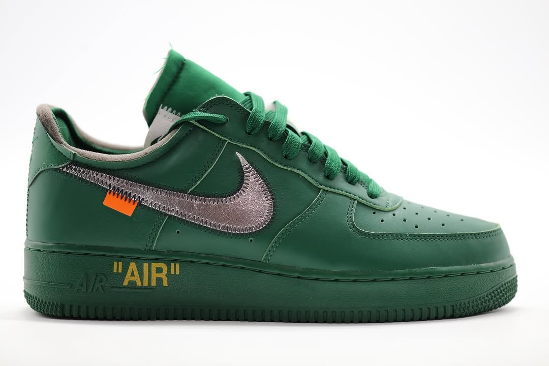 JustFreshKicks tweet media