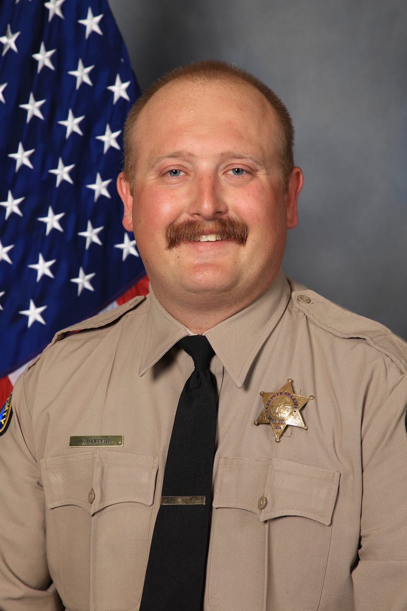 ClovisPolice_CA's tweet image. End of Watch - April 9, 2026

Central Valley law enforcement and communities lost a hero this morning. Tulare County Sheriff’s Office Detective Randy Hoppert was killed in the line of duty in Porterville.  

1/2

#LODD #EOW #OfficerDown #EndOfWatch