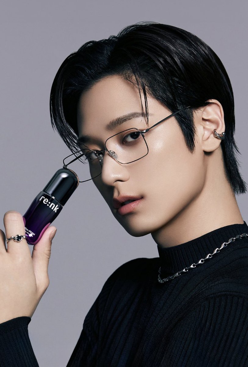 this juyeon look is insane