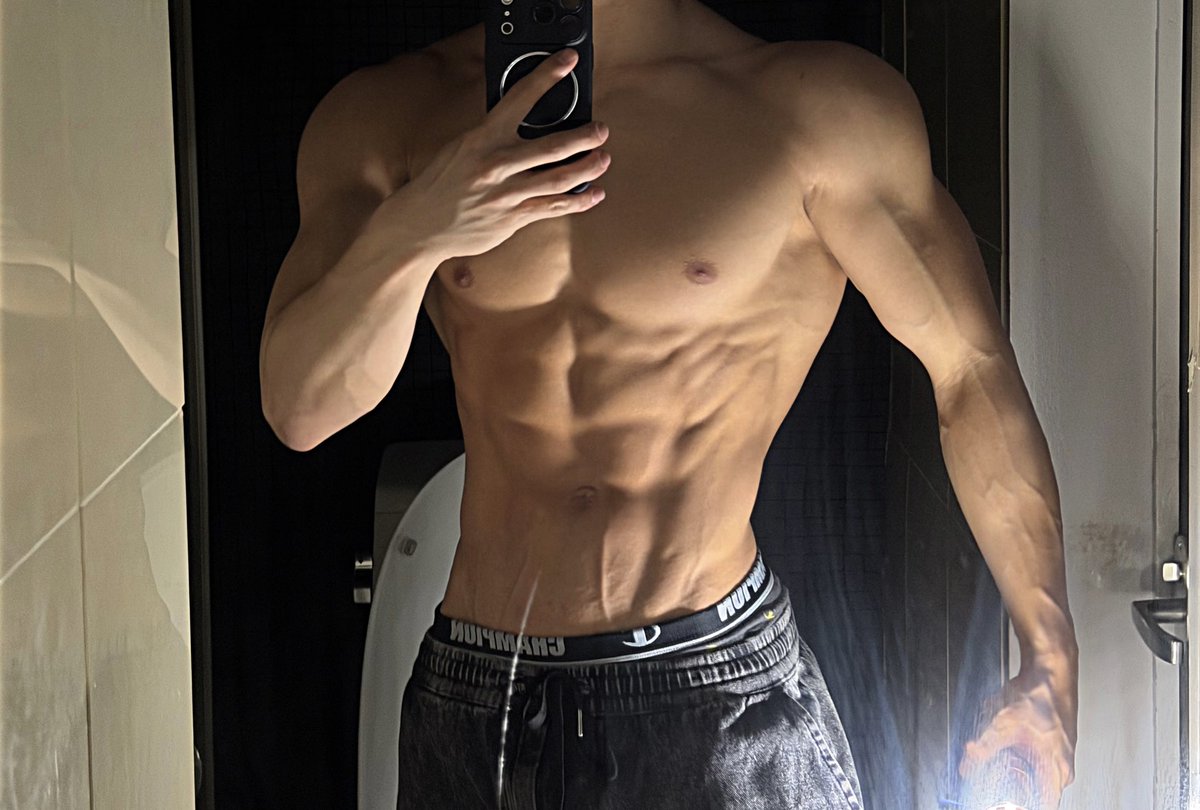 こうぴゃろ tweet media