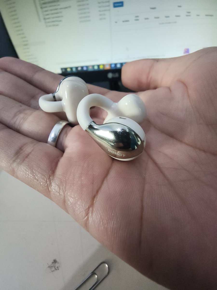 ジョハン tweet media