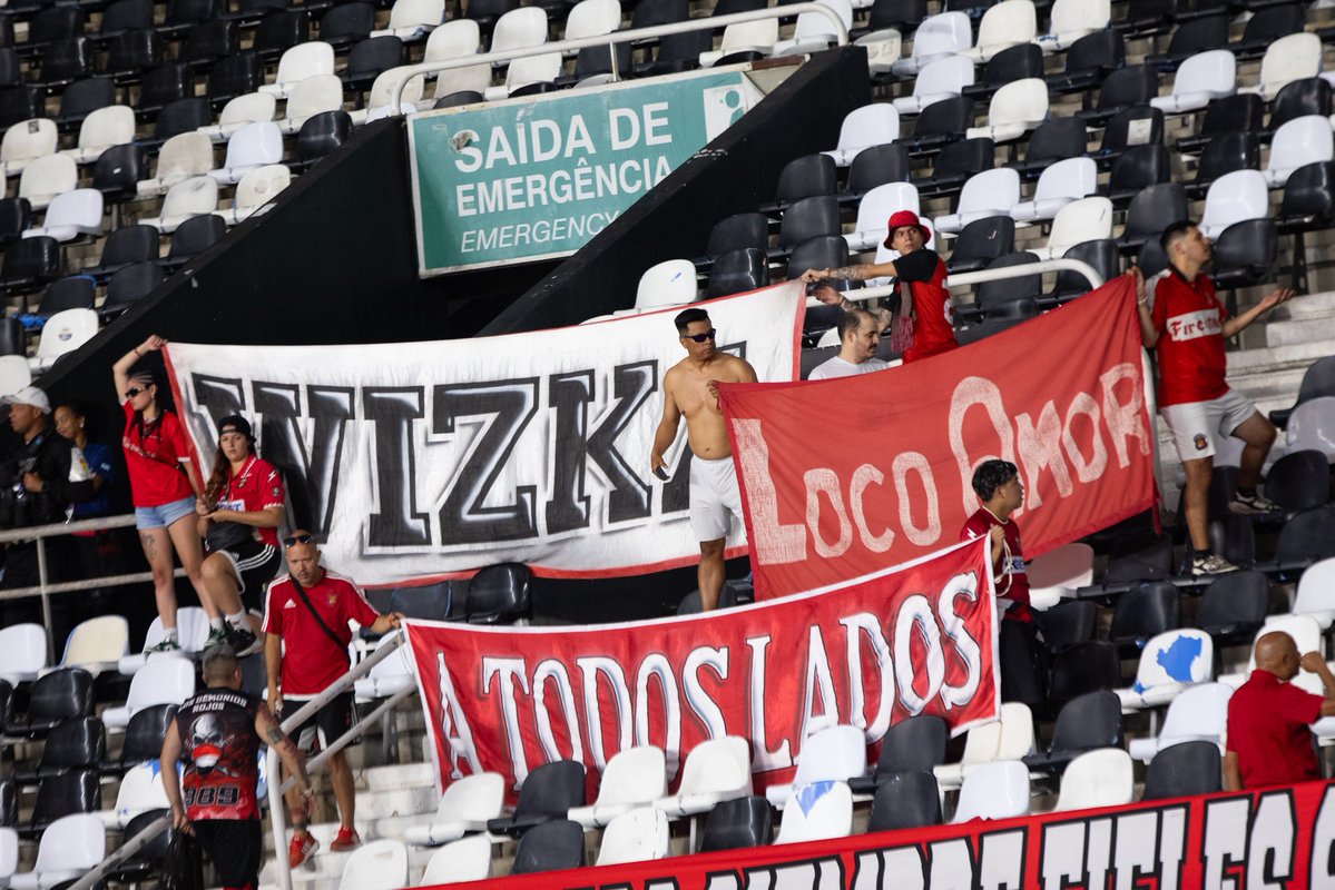 𝑬𝒍 𝒂𝒍𝒊𝒆𝒏𝒕𝒐 𝒅𝒆 𝒏𝒖𝒆𝒔𝒕𝒓𝒂 𝒈𝒆𝒏𝒕𝒆 ❤️

𝑬𝒏 𝒕𝒐𝒅𝒐𝒔 𝒍𝒂𝒅𝒐𝒔 𝒚 𝒋𝒖𝒏𝒕𝒐𝒔 🫂

¡𝑮𝒓𝒂𝒄𝒊𝒂𝒔, 𝒂𝒗𝒊𝒍𝒆𝒏̃𝒐𝒔! 🇾🇪

#SomosCaracas #Sudamericana