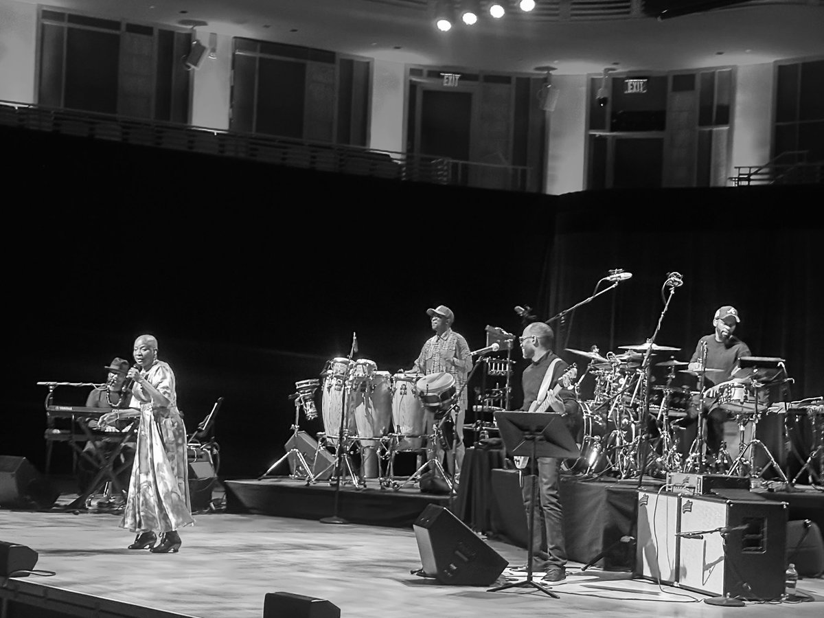 Neo-Gambian tweet media