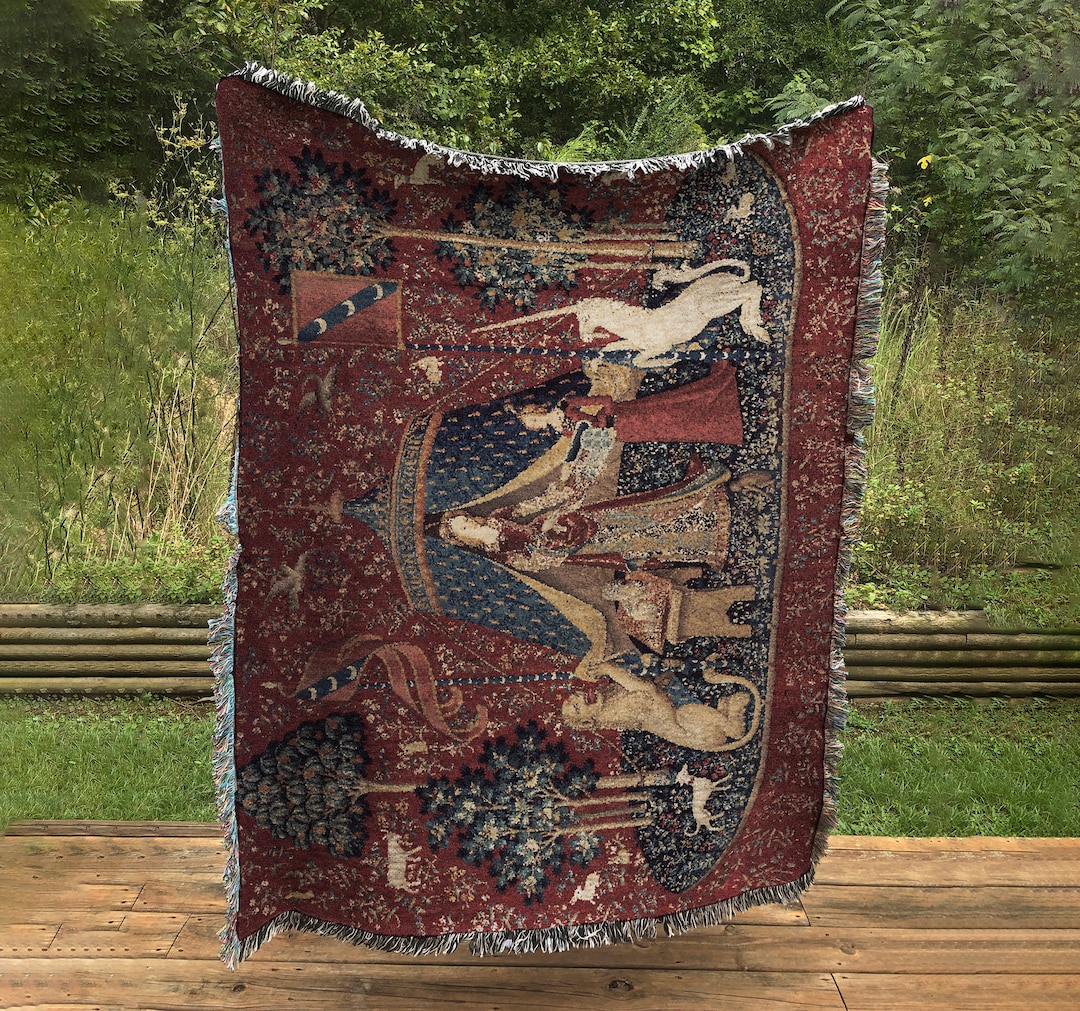 SerenitySpaGift's tweet image. Woven Cotton Tapestry/Throw Blanket - Lady With Unicorn Blanket by Printagrams etsy.com/listing/637315… #Tapestry #ThrowBlanket #ArtHistory #HomeDecor #WallArt