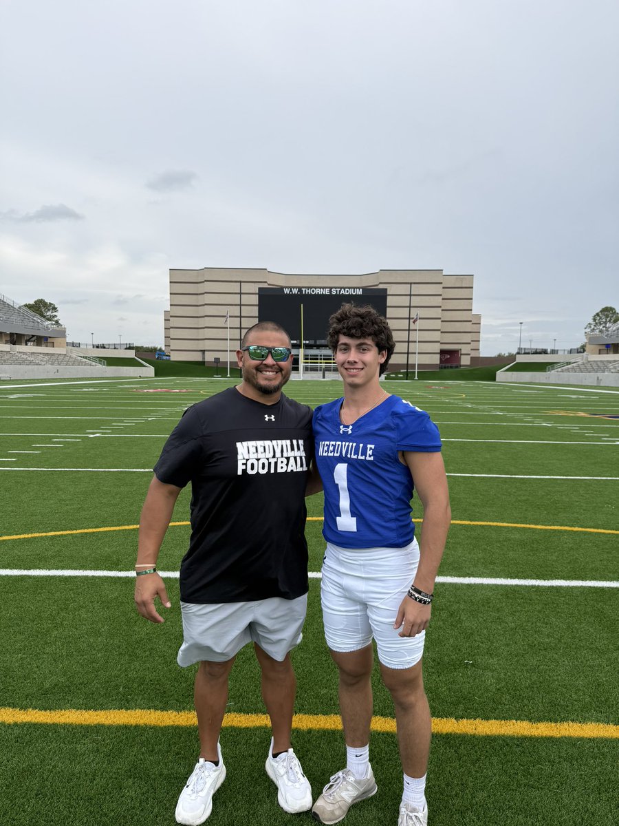 sloan_coach's tweet image. Awesome moment today as Cameron Hall represented @NeedvilleF at the @ghfcahouston Say No To Drugs poster photo shoot! Huge thanks to Coach #CodeBLUE #FLY @rpdrakejr @NHSMrJ @NeedvilleABC @NeedvilleA