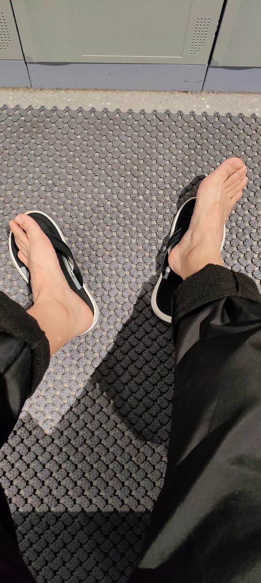 blacksocks14's tweet photo. https://t.co/Lq1CMqVaxx