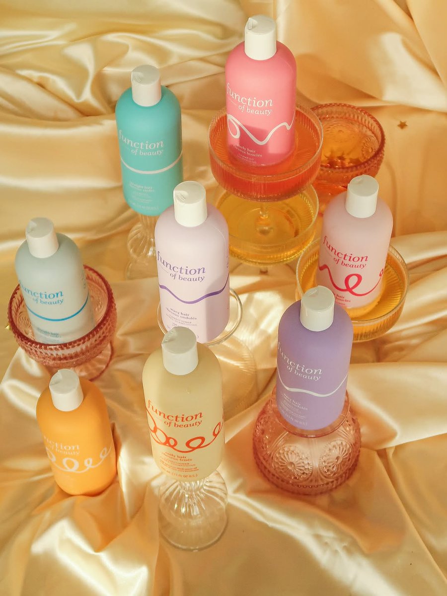LilyTorres46697's tweet photo. 🧡💧🥂 GIVEAWAY 🥂💧🧡
Winners:
You've made it through Dry January, and your hair needs a drink. We're giving 3 winners a PR package of a haircare routine based off their hair type!! All you have to do to enter is:

- Like &amp; comment on this post
- Like &amp; c... https://t.co/8V3NvewZ7J