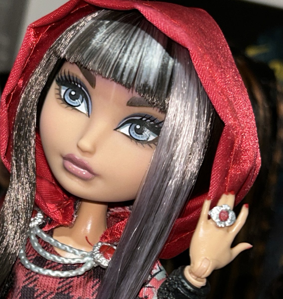 It's Alive Mundinho Bratz Bratzil tweet media