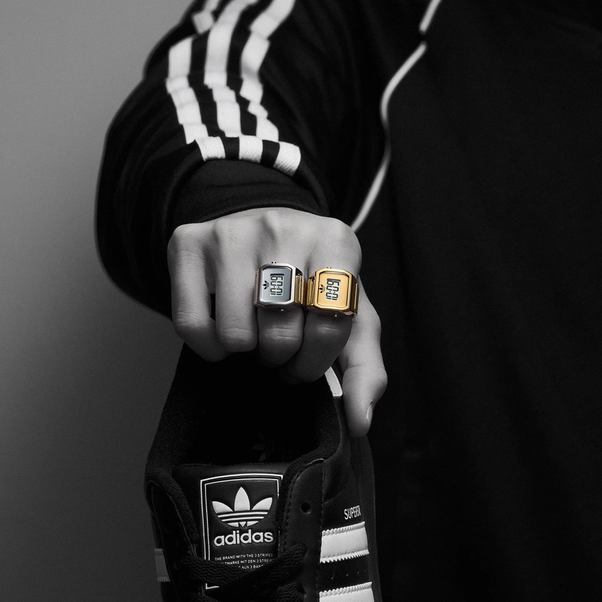 adidas Originals 初リングウォッチ『DIGITAL TWO RING』の国内