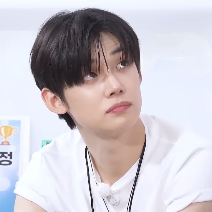 -`☆´- tweet media