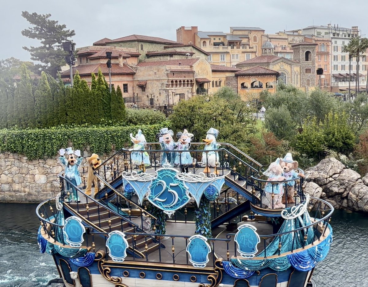 みみにー tweet media