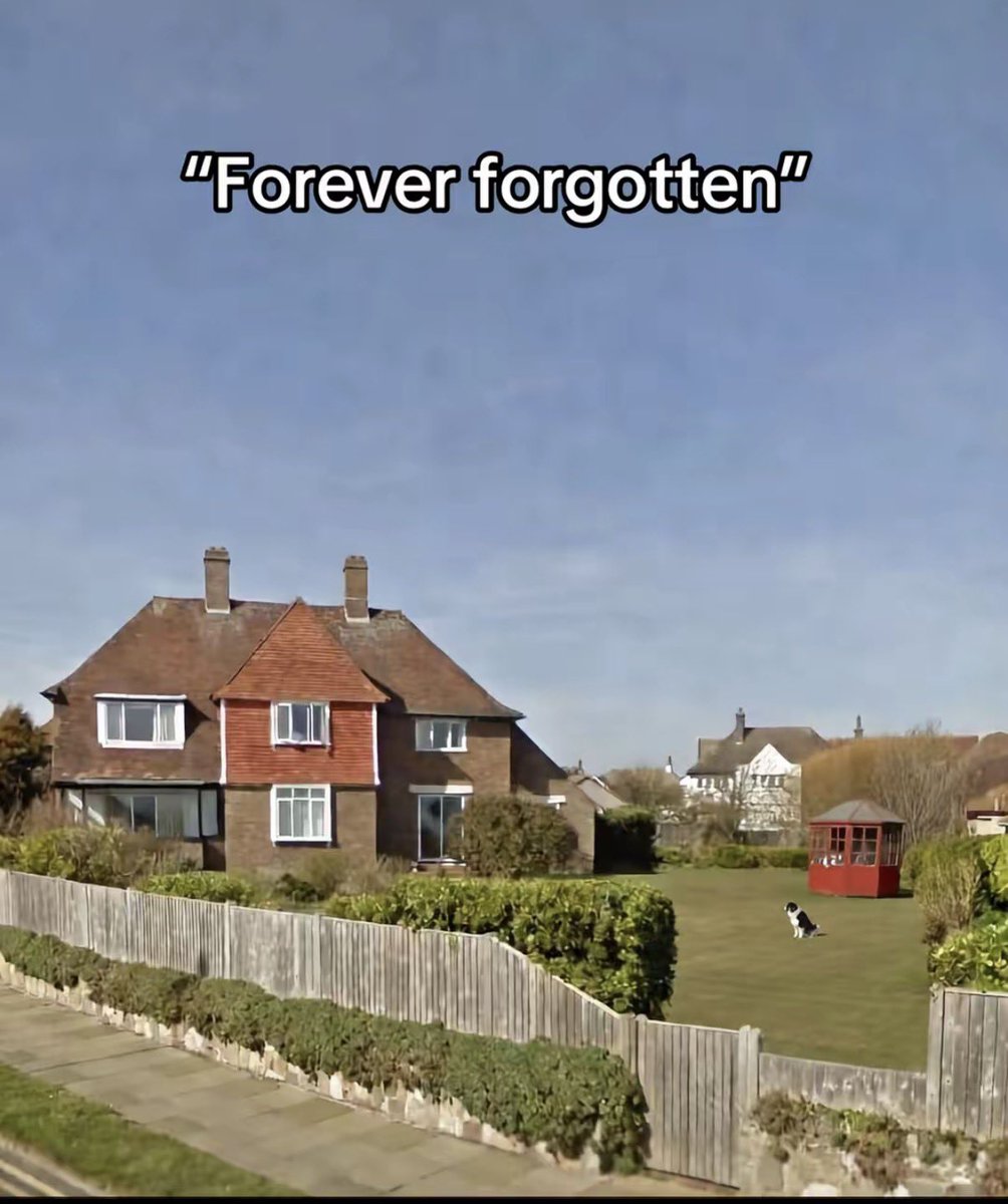 Washingtons ghost tweet media