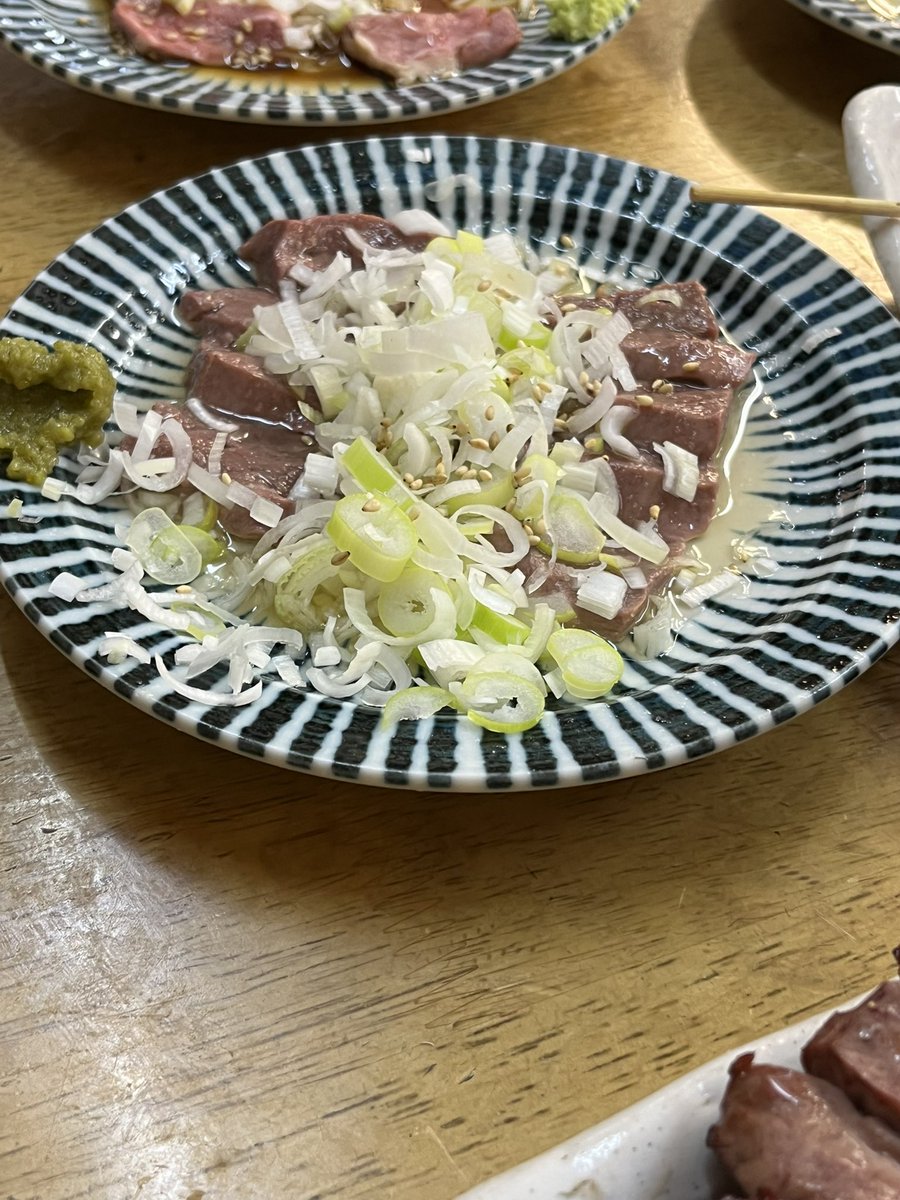 あるるい tweet media