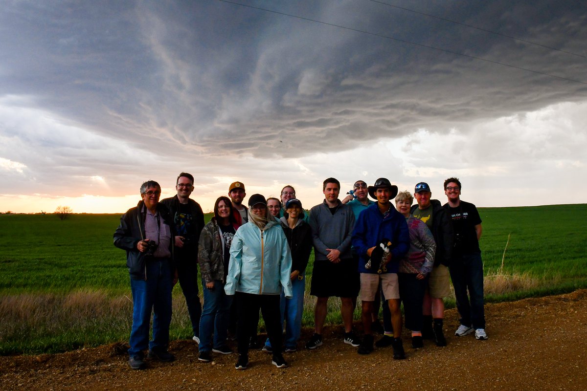JonTheStormGuy's tweet image. Today was a fun eventful day chasing in the Central Plains of #kansas during the @TornadoCoaching tour
