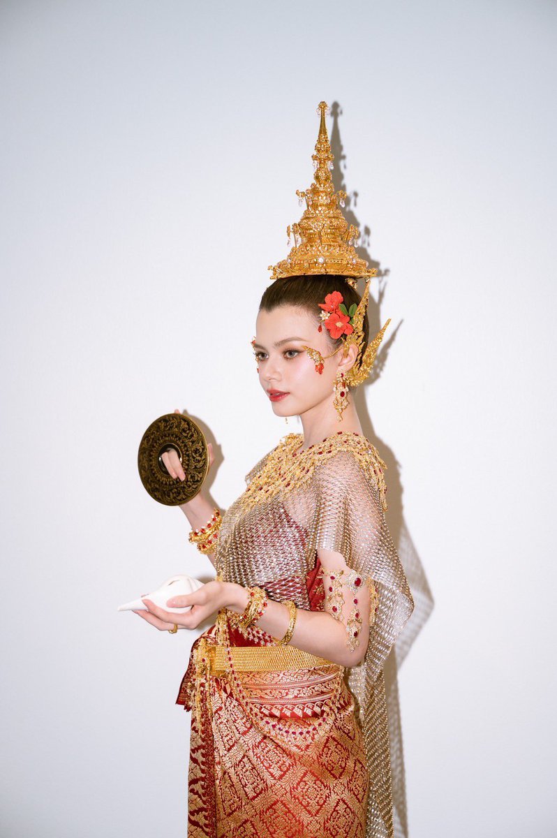 BeckysHeart_TH's tweet photo. วันนี้เบคกี้จะฉลององค์แบบไหนกันน้าา✨

FB SONGKRAN WITH CTW
#CTWSongkran26xFreenBecky https://t.co/XngSqs708C