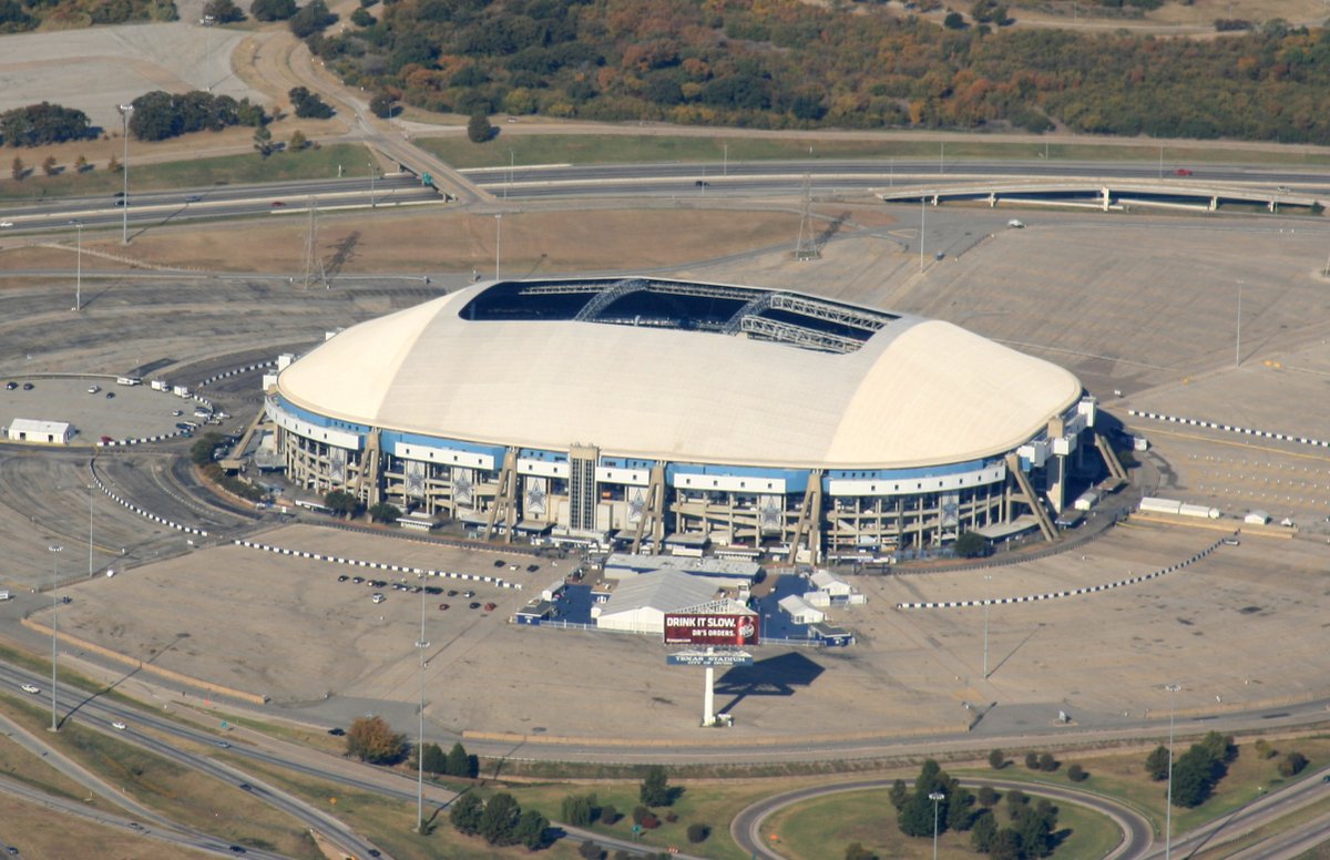 Traces of Texas tweet media