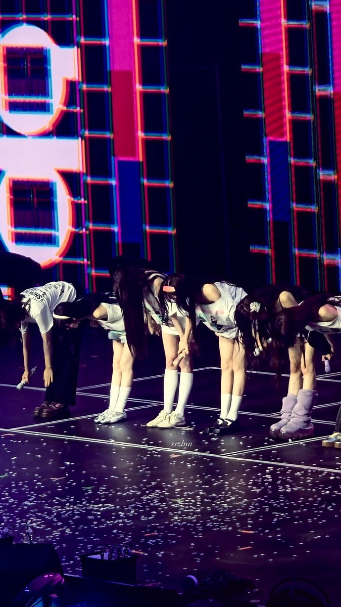 sszlnn's tweet photo. Still in PCD 🥲 Definitely worth it

#IVE #SHOW_WHAT_I_AM #IVEinKL #SHOW_WHAT_I_AM_IN_KL #IVEinMY https://t.co/Kqo1Moj2jN