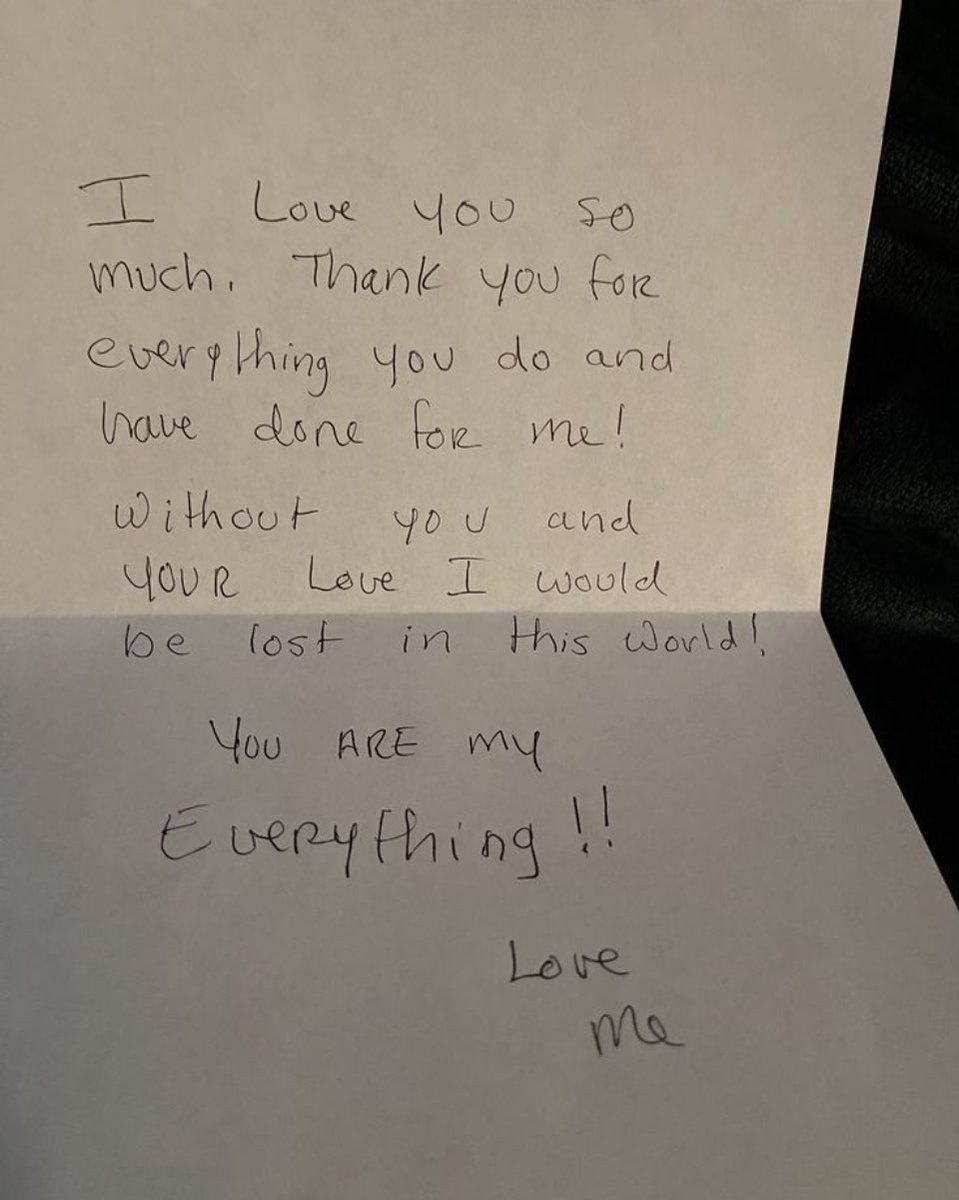 †xknight† tweet media